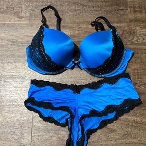 Victoria’s Secret Very Sexy push up